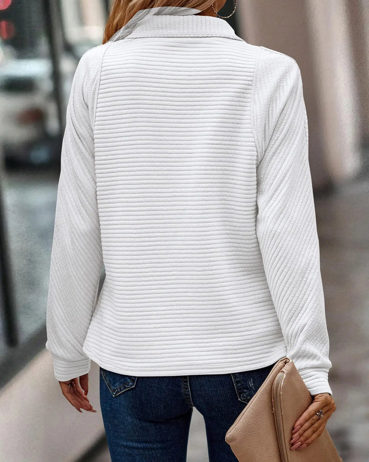 MEA | CLASSIC SWEATER