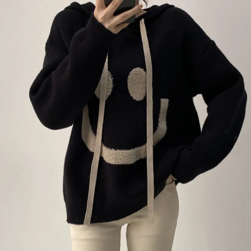 LUNA | COZY SMILE HOODIE